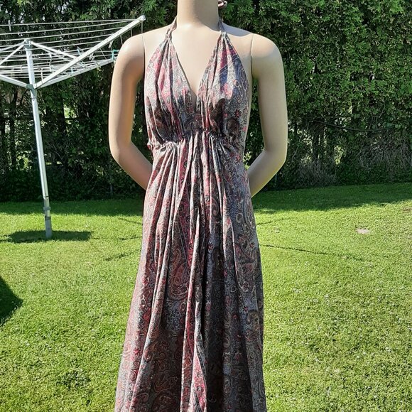 CORTE HINDU Pink and Blue Flowy Paisley V-Neck Halter Open Back Maxi Dress - Picture 3 of 17